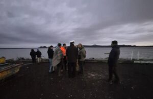 Volcado y sin sus tripulantes encuentran embarcación extraviada: búsqueda continúa en sector Escuadrón