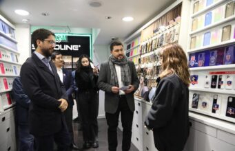 Malls y strip center estarán cerrados el domingo 29 y trabajadores y trabajadoras contarán con 3 horas para votar en las elecciones