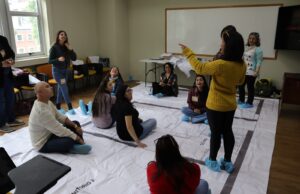 Invitan a docentes a promover la creatividad en las aulas de la región