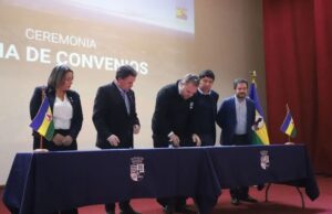 Firman convenio para proyectos por más de 700 millones para infraestructura rural y espacios públicos en Mulchén