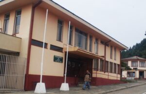 Evacuan cárceles de Lebu y Arauco ante alerta de tsunami: Reos serán trasladados a recintos cercanos