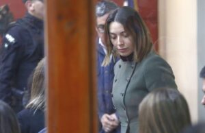 Formalizan a Camila Polizzi por omisión fraudulenta de declaración de renta anual: sigue con arresto domiciliario