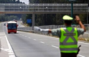 Aprueban exigir equipamiento de seguridad en buses interurbanos