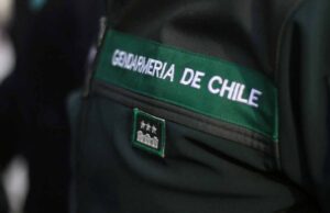 Gendarmería destituye a cuatro coroneles por viajar al extranjero con licencias médicas