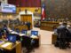 Amplio respaldo en el Senado a legislar para que se prohíba y regule el uso de celulares en colegios