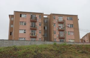 Avances en reparación y mejoramiento de condominios sociales benefician a más de 400 familias en el Biobío