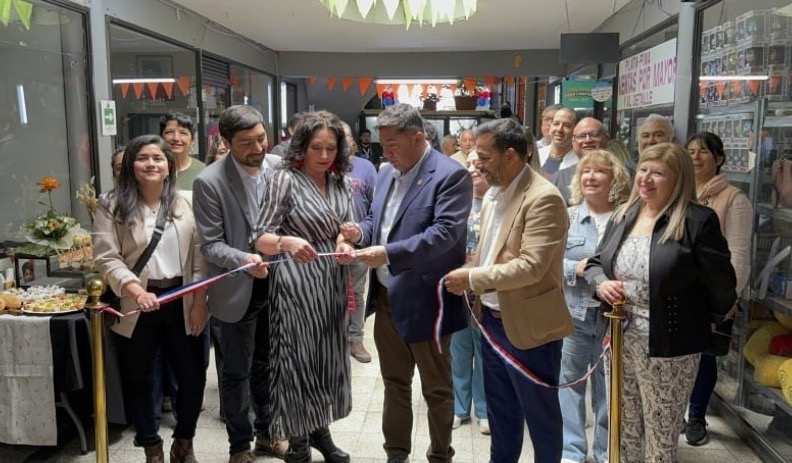 a568a616-06e5-4dda-82af-1a22ae194941