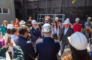 Ministro de Educación supervisa obras en colegios de Concepción