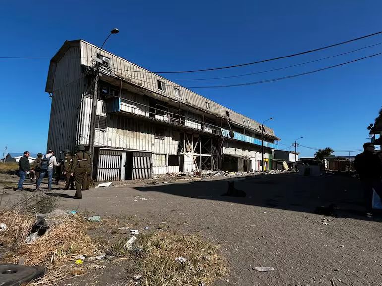 200e809b-a839-4611-92a7-33c8130b3ad4