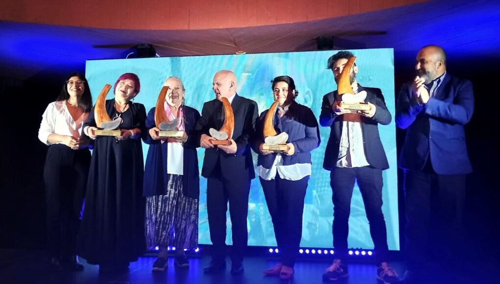 291ade72-bfd5-4d43-888a-6f421973567e