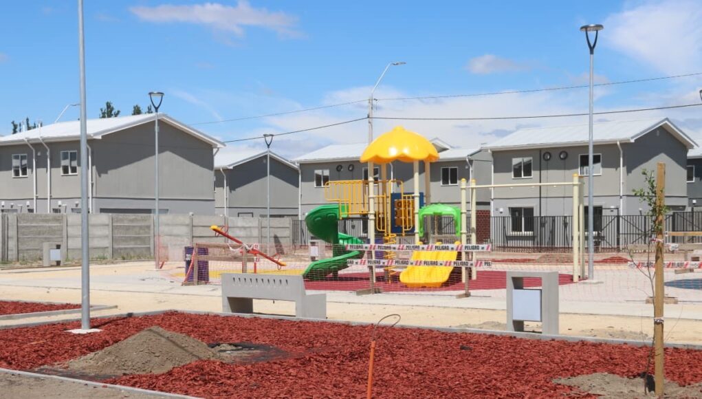 66b8dd14-a904-43db-a92c-e9841f03970b