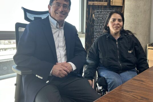 Aseguran asistencia integral a pasajera con discapacidad afectada por incidente en estación de Biotren en Coronel