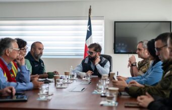 Presidente Boric llega a la Región del Biobío para coordinar acciones por incendios forestales y visitar comunas afectadas