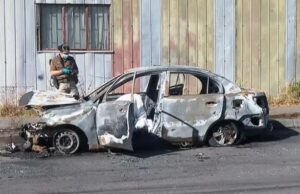 Desconocidos queman auto de adulto mayor en Concepción