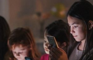 Ingresan proyecto para prohibir redes sociales a menores de 16 años