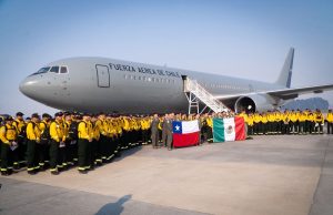 Llegada de brigadistas mexicanos refuerza combate de incendios forestales en el Biobío, Ñuble y La Araucanía