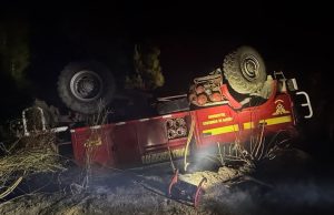 7 voluntarios resultaron lesionados tras volcamiento de carro de Bomberos en Florida