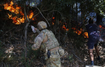 Jedena del Biobío confirma toque de queda por incendios: medida regirá en Lirquén, Penco, Nacimiento y Laja