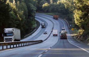Vuelve el cobro de peajes en Ruta del Itata y Ruta Interportuaria tras emergencia por incendios