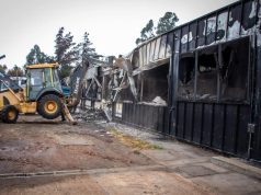 Inician demolición de la siniestrada Escuela de Punta de Parra con inversión de la Subdere