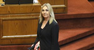 Pamela Jiles propuso un retiro de fondos previsionales para afectados por incendios