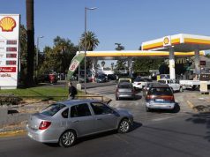 Gobierno afirma que no habrá desabastecimiento tras alza en el precio de los combustibles
