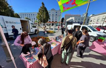 Inauguran nuevo Bibliomóvil Regional buscando reforzar el acceso a la lectura