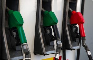 Confirman fuerte alza en bencinas y el diésel desde este jueves