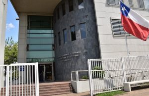 Postergan formalización de abogados y funcionario judicial acusados por delitos de corrupción