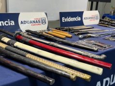 Aduana entrega 91 armas y artículos de artes marciales al Ejército