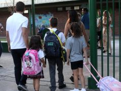 Proyecto de ley busca sancionar a apoderados por bullying escolar