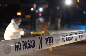 PDI investiga ataque a balazos que dejó a dos personas heridas en Los Ángeles