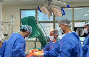 Hospital Traumatológico realiza por primera vez en la región cirugía de alargamiento de fémur con clavo motorizado