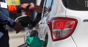 Gobierno activa medidas paliativas ante alza de combustibles