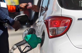 Gobierno activa medidas paliativas ante alza de combustibles