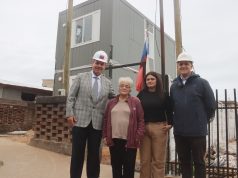 Familias de Penco comienzan a reconstruir sus hogares con viviendas industrializadas tras incendios