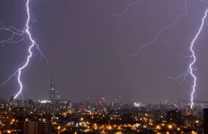 Meteorología emite aviso por probables tormentas eléctricas en Biobío y La Araucanía