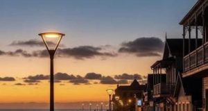 Más de 1.200 luminarias serán renovadas en Lota para mejorar seguridad y eficiencia energética