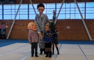 Marionetas gigantes y elencos escolares dieron inicio a la Semana de la Educación Artística 2026 en el Biobío