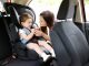 Proyecto eleva sanciones por no usar en autos sistema de retención infantil