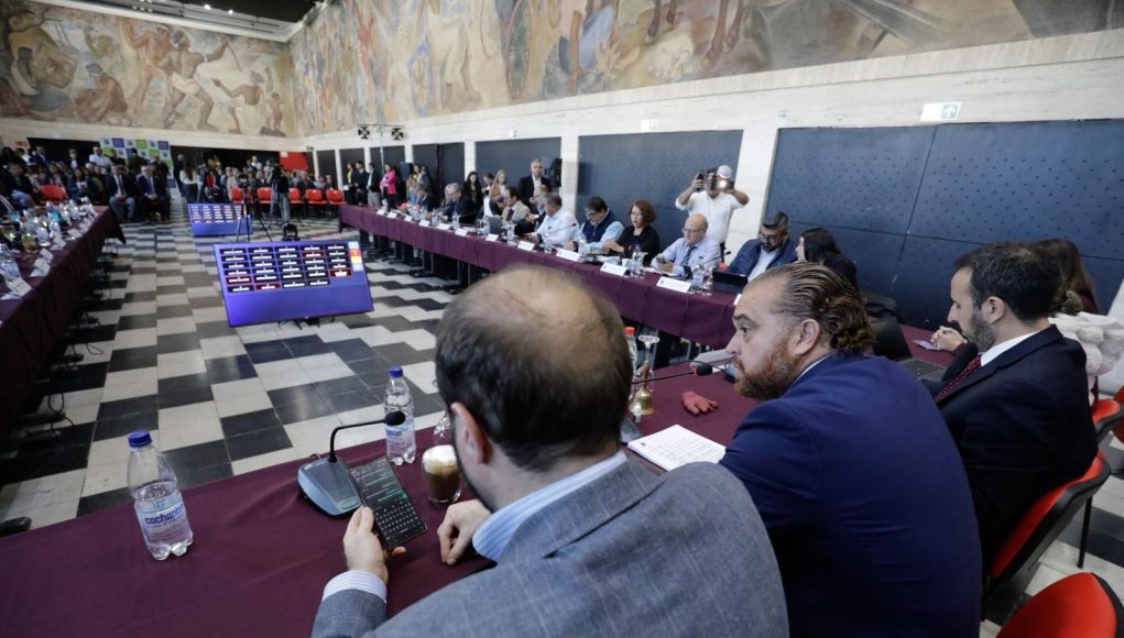 fa44cb8c-2f49-4b19-9746-9f9de4e1ba99
