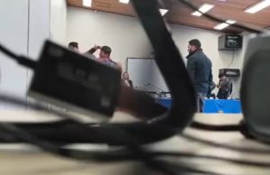 Municipio de Cabrero expresa su “más enérgico rechazo” tras enfrentamiento a golpes de concejales
