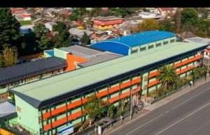 Estudiantes de liceo resultaron intoxicados tras ingerir alimentos entregados por Junaeb