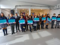 Junaeb inicia entrega de computadores a estudiantes de séptimo básico en Biobío
