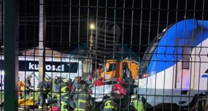 Una persona fallecida deja colisión entre Biotren y vehículo en Chiguayante