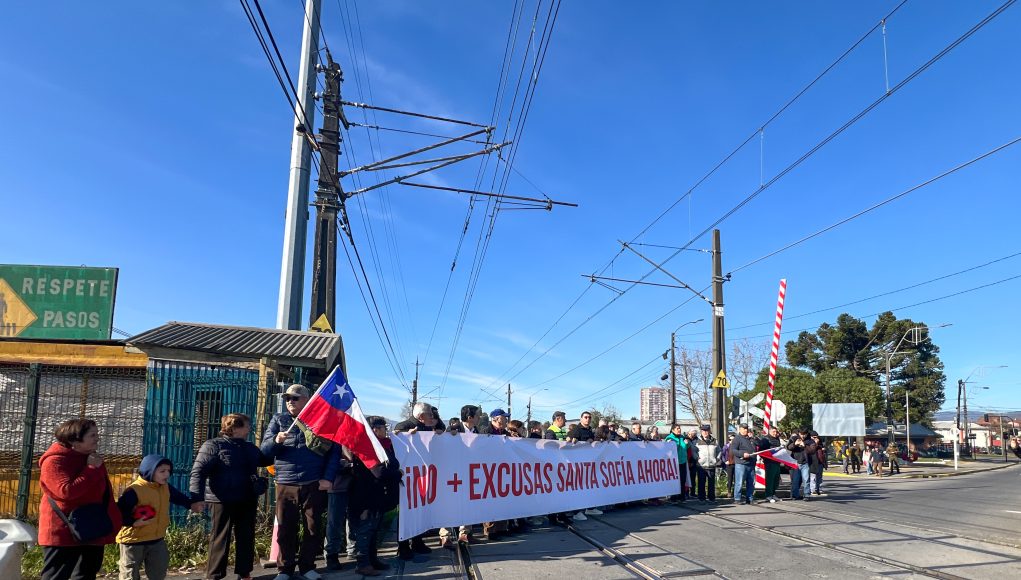 CRUCE SANTA SOFIA PROTESTA 4
