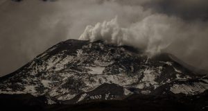 Nuevo pulso en Nevados de Chillán: amplían a dos kilómetros la zona de seguridad