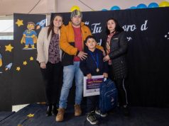 Niño de 5 años es premiado por revertir su baja asistencia escolar: viajará a conocer la NASA