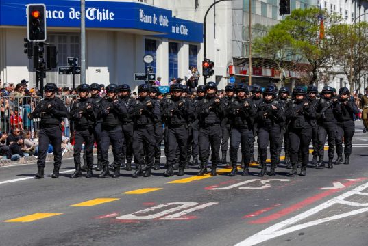 Parada Militar marca debut de Gendarmería y despedida del Comando de Operaciones Terrestres