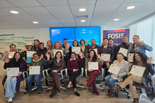 FOSIS y ProChile capacitan a emprendedores del Biobío para exportar